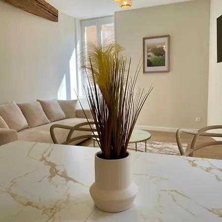Апартаменты Casa Luna 1 Bedroom 4 Guests Center Fully Equipped Мец